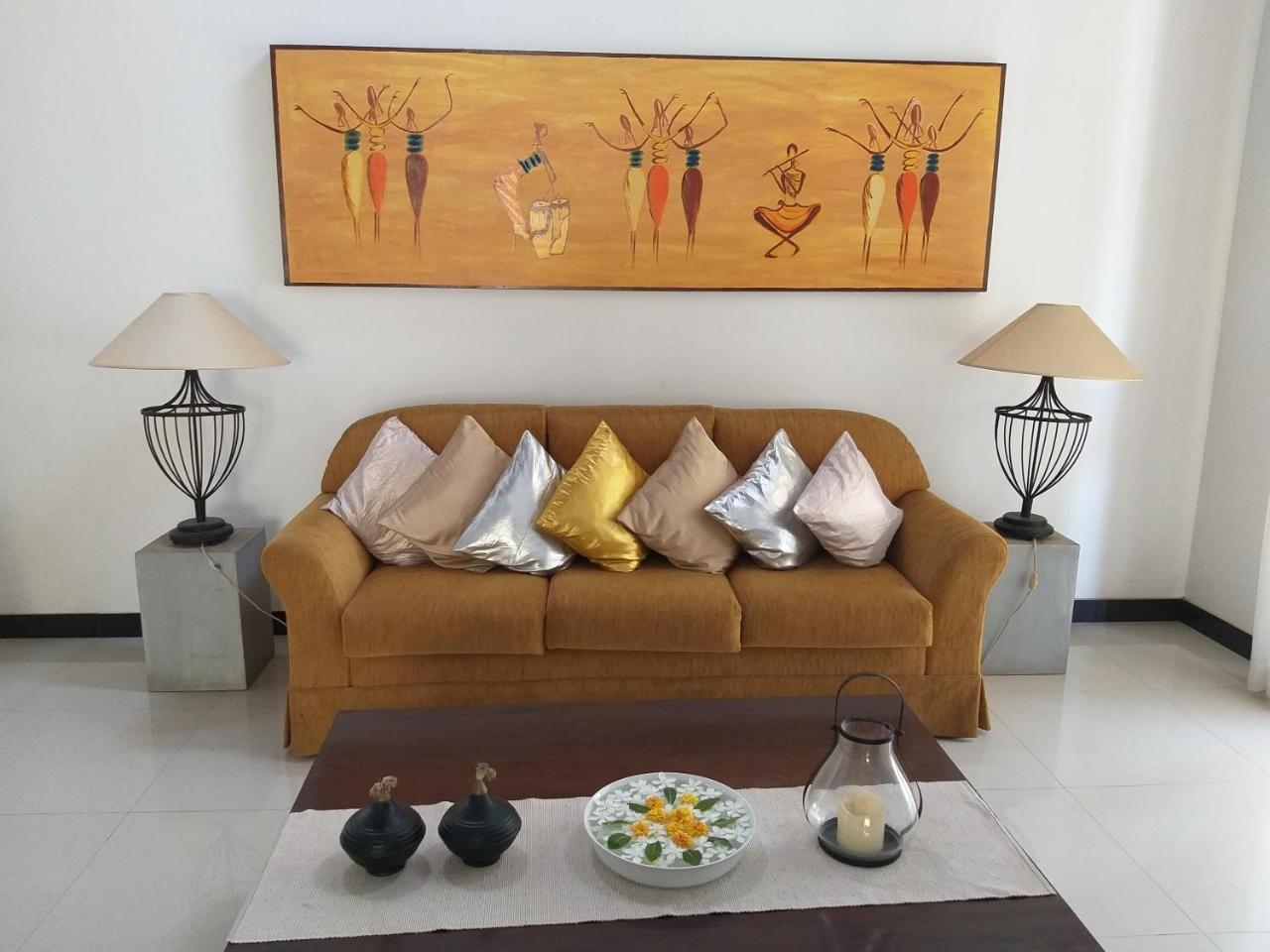 Cosy Nest Home Stay 니곰보 객실 사진
